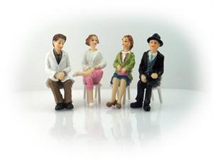 Massoth Electronics 2 Ladies, 2 Men - Seated Figurines 9200002